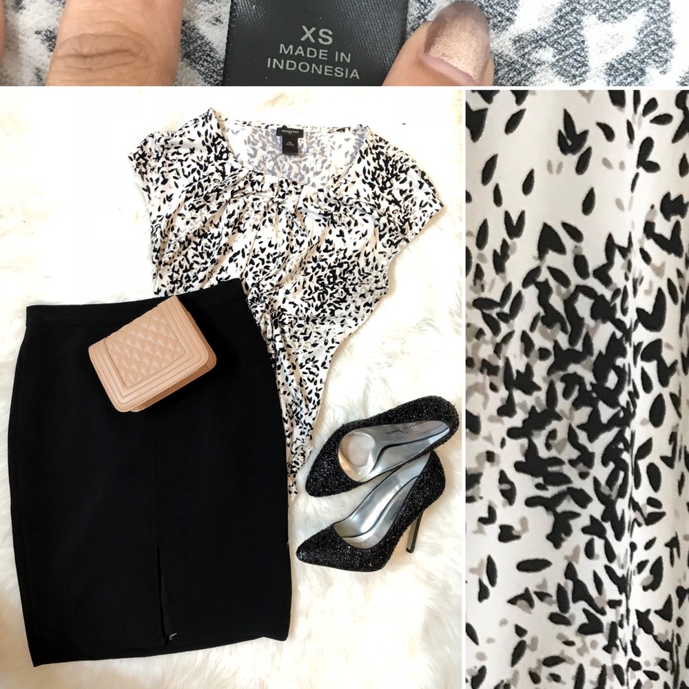 Ann Taylor Short Sleeved Blouse - XS like new